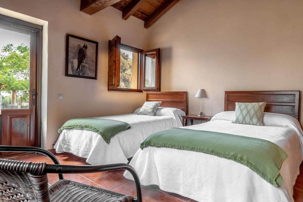 Eco-Lodge En La Reserva Privada Campanarios De Azaba - Proyecto De Conservacion Espeja Ngoại thất bức ảnh